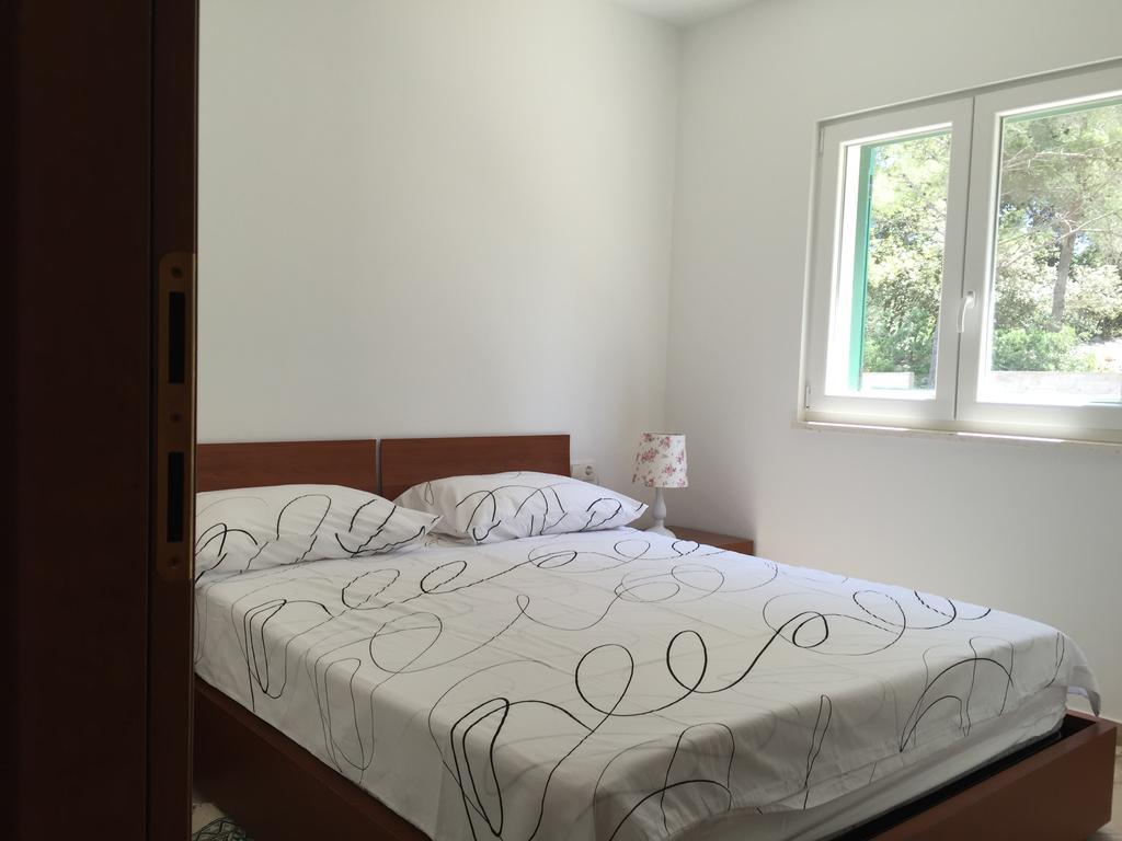 Apartment Maestral Rogač Esterno foto